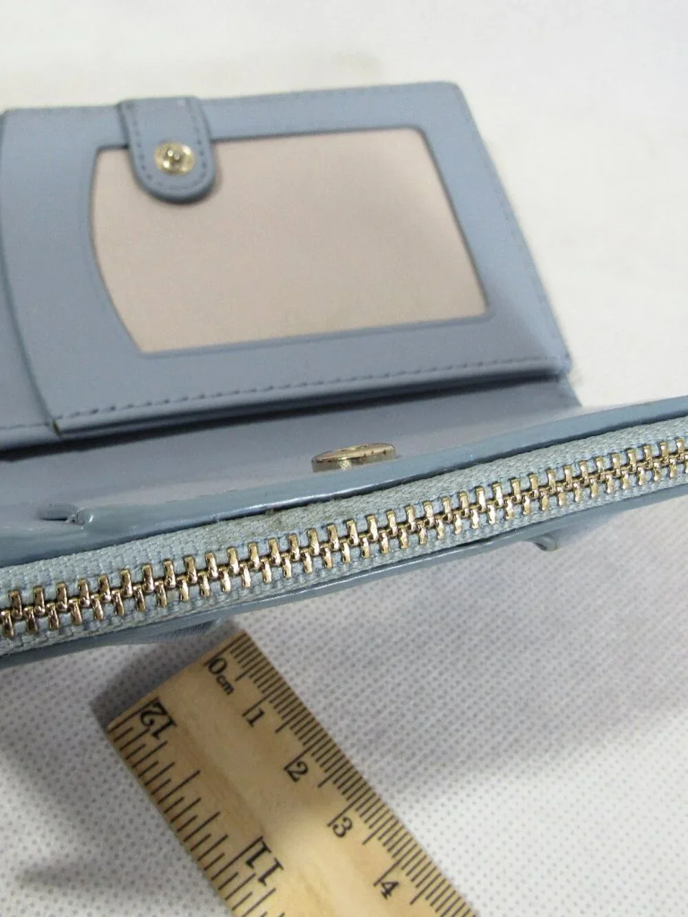 KATE SPADE PUPPY WALLET LOTS OF STORAGE SMALL BUT MIGHTY AND SUPER CUTE - Picture 5 of 8